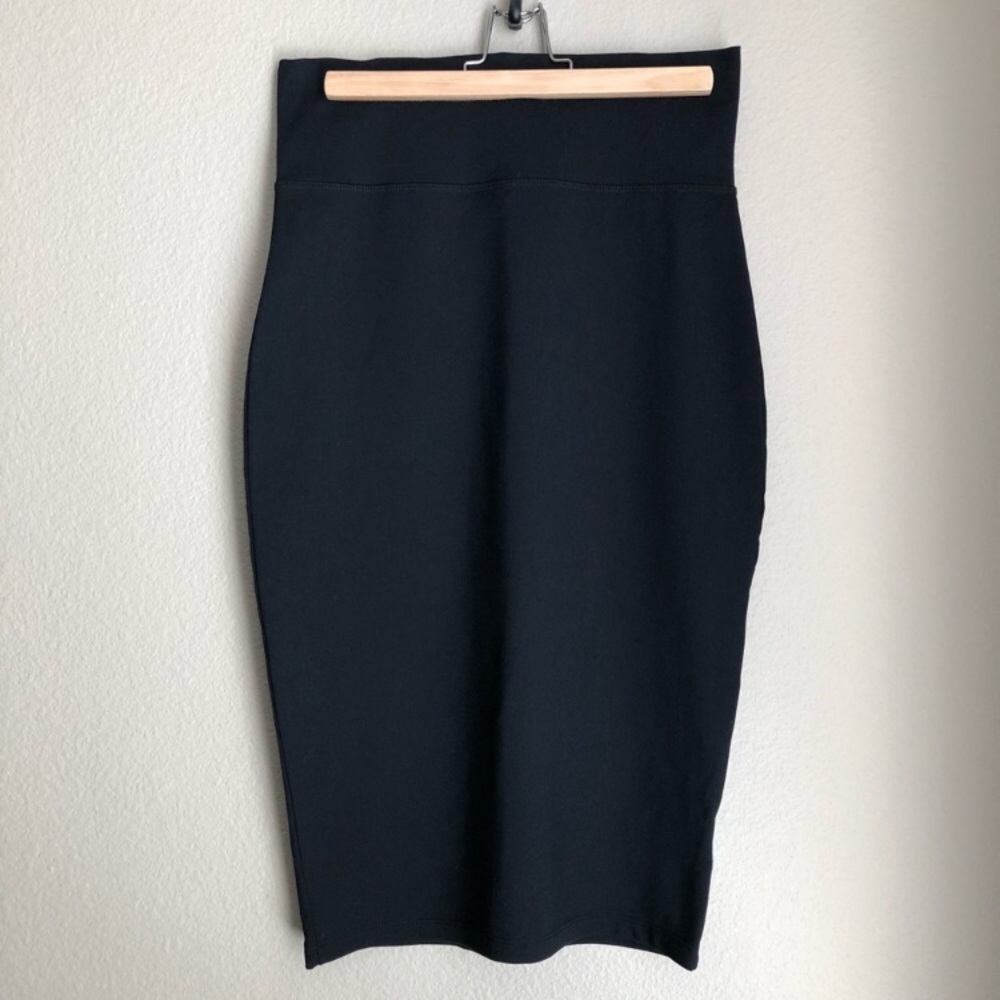 Black Bebe pencil skirt